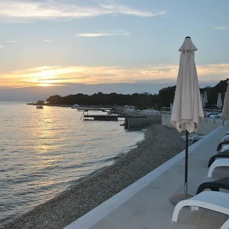 Astrado פטרצ'אנה