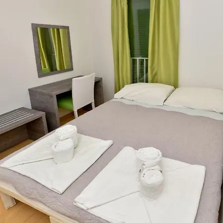 Astrado פטרצ'אנה